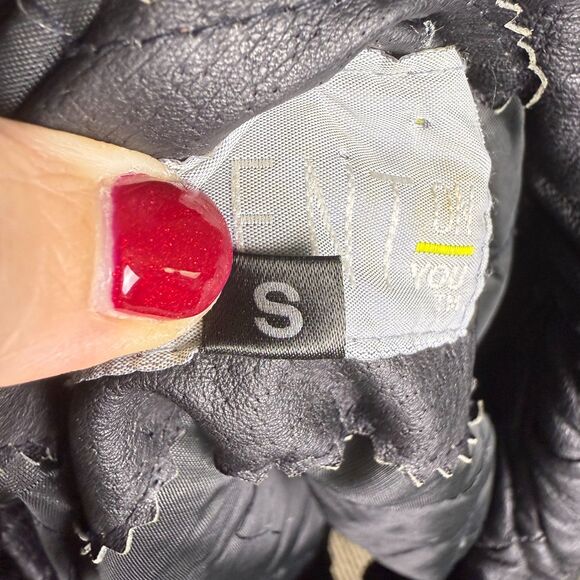 ACCENT on You 100% Leather Motorcycle Jacket, Black, Belt, Zipper, Sz S 2/$50 - Picture 15 of 16